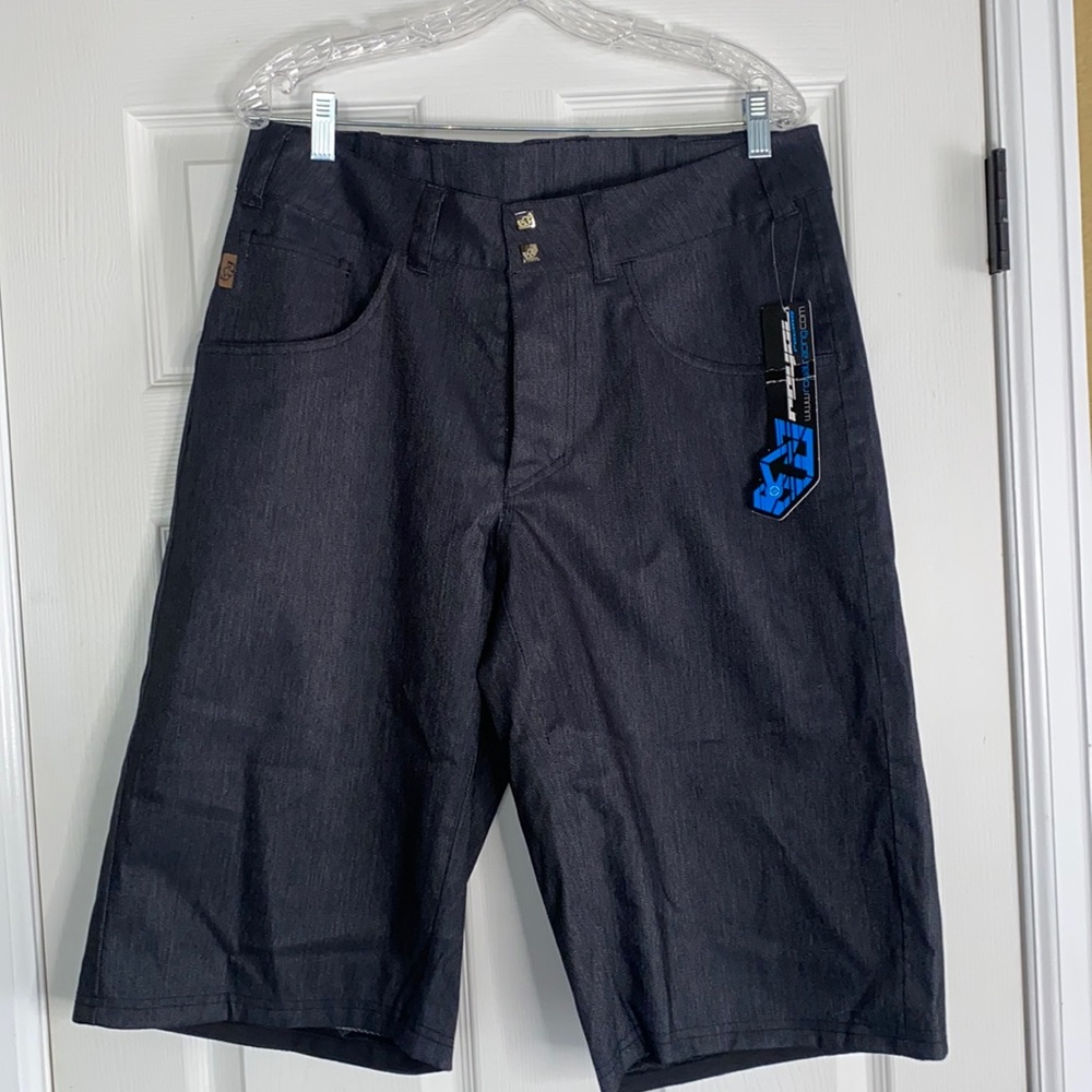 NWT ROYAL RACING Domain Short Denim Black L
